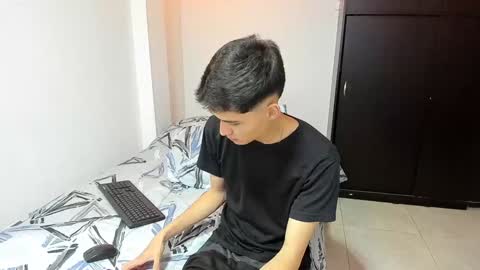 Snapshot of thiagowells_ chatting on 12/07/24, 08:05 Thiago Wells online show from 12/07/24, 08:05