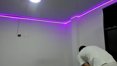 Snapshot of thiagowells_ chatting on 02/09/25, 02:38 Thiago Wells online show from 02/09/25, 02:38