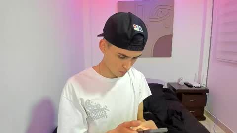 Snapshot of thiagowells_ chatting on 03/12/25, 03:02 Thiago Wells online show from 03/12/25, 03:02