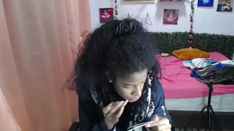 Snapshot of thiana_horny chatting on 06/02/26, 01:24 thiana_horny online show from 06/02/26, 01:24