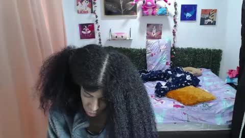 Snapshot of thiana_horny chatting on 06/05/26, 02:01 thiana_horny online show from 06/05/26, 02:01