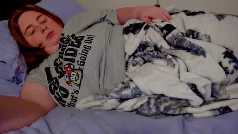 Snapshot of thiccjess420 chatting on 10/07/25, 10:34 Jess online show from 10/07/25, 10:34