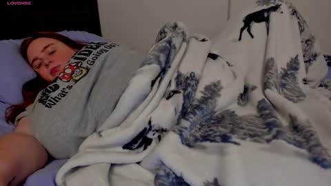 Snapshot of thiccjess420 chatting on 10/07/25, 11:24 Jess online show from 10/07/25, 11:24