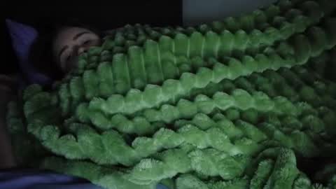 Snapshot of thiccjess420 chatting on 10/13/25, 06:02 Jess online show from 10/13/25, 06:02