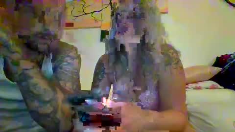 thiccthicc13 online show from 09/15/25, 12:21