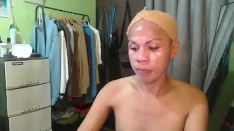 gil online show from 10/20/25, 02:12