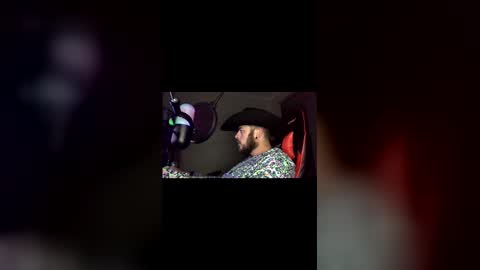 Snapshot of thickdicktay chatting on 05/04/26, 05:03 thickdicktay online show from 05/04/26, 05:03