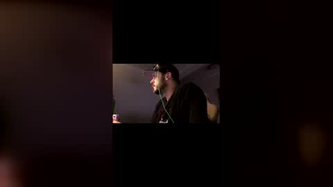 Snapshot of thickdicktay chatting on 06/04/26, 01:00 thickdicktay online show from 06/04/26, 01:00