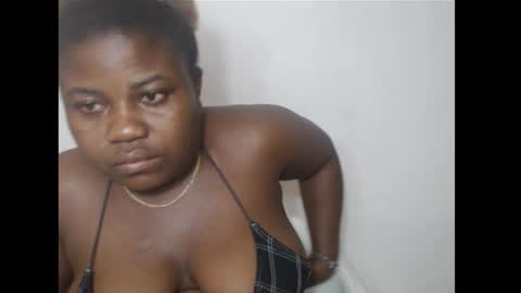 Snapshot of thickebonny7 chatting on 02/03/26, 10:31 thickebonny7 online show from 02/03/26, 10:31