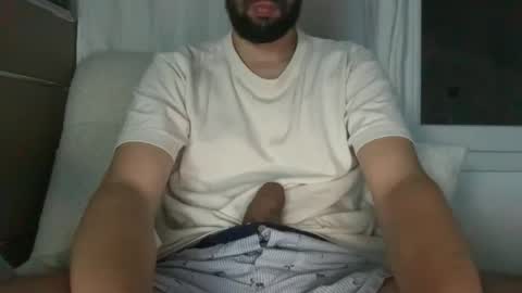 Snapshot of thickerbunny chatting on 09/19/25, 09:26 thickerbunny online show from 09/19/25, 09:26