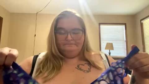 thickerthanasnicker4u online show from 10/08/25, 08:39
