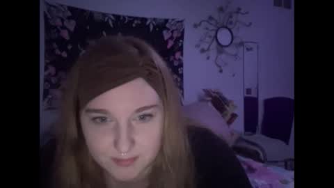 Ariel online show from 01/04/25, 01:52