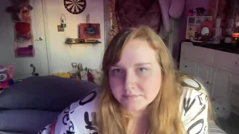 Ariel online show from 03/10/25, 11:06