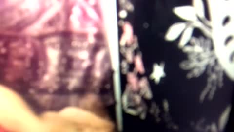 Ariel online show from 10/20/25, 03:51