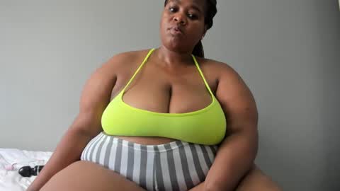 thickleeyanax online show from 03/07/25, 02:45