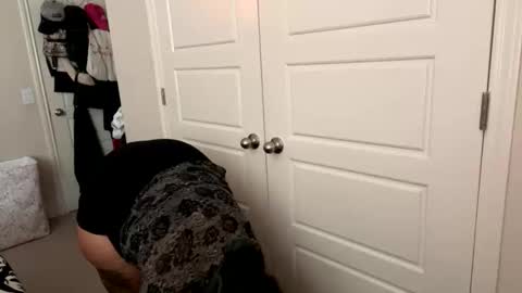 thickmorena online show from 10/18/25, 06:19