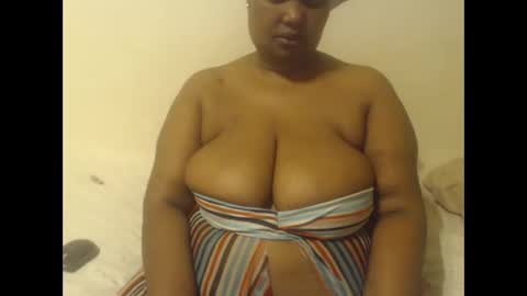 Snapshot of thicksexymellons chatting on 11/30/25, 10:14 Pat online show from 11/30/25, 10:14