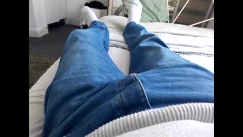 Snapshot of thicksingarters chatting on 09/28/25, 01:05 thicksingarters online show from 09/28/25, 01:05