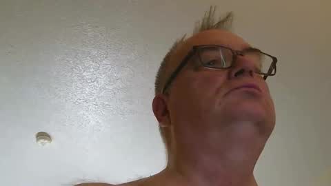 Snapshot of thickwhiteload chatting on 04/07/26, 01:11 thickwhiteload online show from 04/07/26, 01:11
