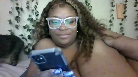 Snapshot of thickybreast chatting on 02/24/26, 07:28 AlleyWhoo online show from 02/24/26, 07:28