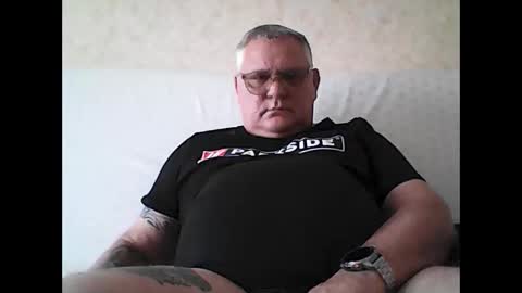 Thierrysymp online show from 10/23/25, 03:33