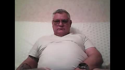 Snapshot of thierrysymp chatting on 10/30/25, 04:41 Thierrysymp online show from 10/30/25, 04:41