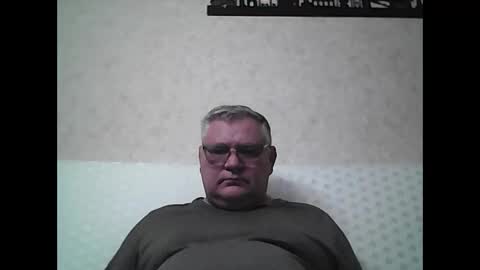 Snapshot of thierrysymp chatting on 11/13/25, 05:23 Thierrysymp online show from 11/13/25, 05:23