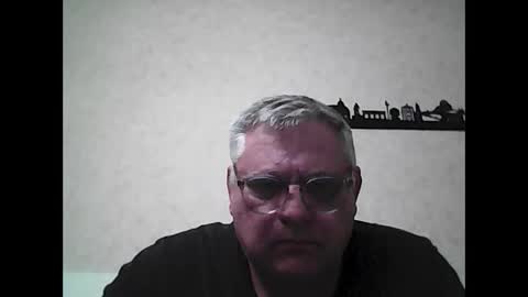 Snapshot of thierrysymp chatting on 11/19/25, 05:02 Thierrysymp online show from 11/19/25, 05:02