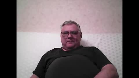 Snapshot of thierrysymp chatting on 11/20/25, 05:12 Thierrysymp online show from 11/20/25, 05:12
