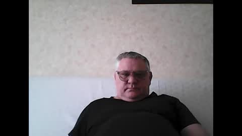 Snapshot of thierrysymp chatting on 02/01/26, 10:14 Thierrysymp online show from 02/01/26, 10:14