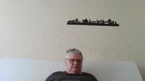 Snapshot of thierrysymp chatting on 03/12/26, 09:59 Thierrysymp online show from 03/12/26, 09:59