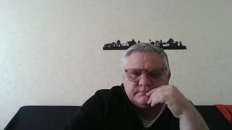 Snapshot of thierrysymp chatting on 03/17/26, 10:18 Thierrysymp online show from 03/17/26, 10:18