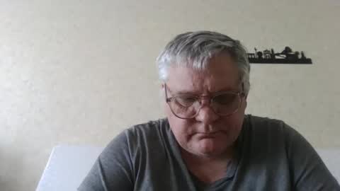 Snapshot of thierrysymp chatting on 04/02/26, 04:15 Thierrysymp online show from 04/02/26, 04:15