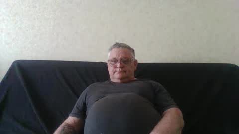 Snapshot of thierrysymp chatting on 04/26/26, 04:04 Thierrysymp online show from 04/26/26, 04:04