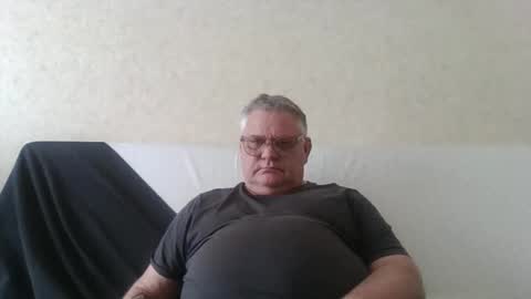 Snapshot of thierrysymp chatting on 05/01/26, 03:27 Thierrysymp online show from 05/01/26, 03:27