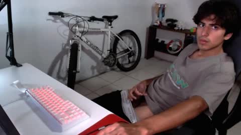 thieves_us online show from 09/22/25, 10:45