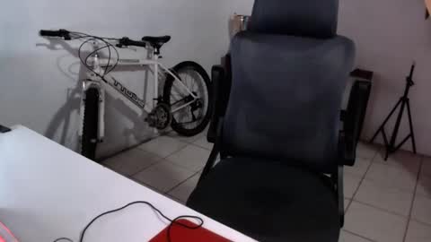 thieves_us online show from 09/28/25, 05:24