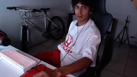 thieves_us online show from 10/13/25, 06:35