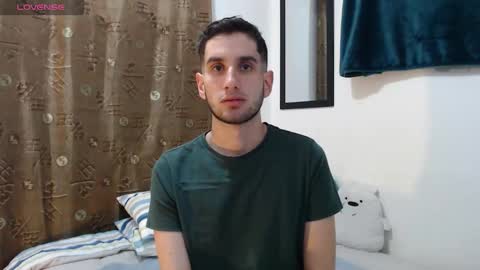 Snapshot of thiiago_tay chatting on 10/04/25, 10:52 Thiiago online show from 10/04/25, 10:52