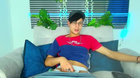 Snapshot of thiiagosaeenz chatting on 02/09/26, 04:22 Thiago Saenzz online show from 02/09/26, 04:22