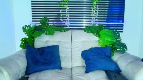 Snapshot of thiiagosaeenz chatting on 03/10/26, 05:07 Thiago Saenzz online show from 03/10/26, 05:07