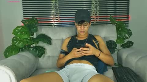 Snapshot of thiiagosaeenz chatting on 04/07/26, 06:08 Thiago Saenzz online show from 04/07/26, 06:08