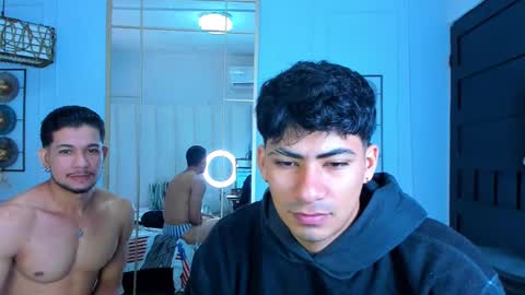 Snapshot of thirstmen_ chatting on 10/11/25, 01:53 MICHAEL AND CRISS online show from 10/11/25, 01:53