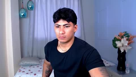 Snapshot of thirstmen_ chatting on 10/16/25, 08:54 MICHAEL AND CRISS online show from 10/16/25, 08:54