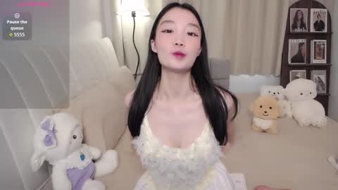 Snapshot of thisgirl__ chatting on 02/13/26, 12:17 kk online show from 02/13/26, 12:17