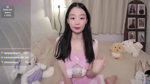 Snapshot of thisgirl__ chatting on 02/17/26, 01:07 kk online show from 02/17/26, 01:07