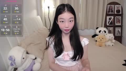 Snapshot of thisgirl__ chatting on 05/19/26, 01:56 kk online show from 05/19/26, 01:56