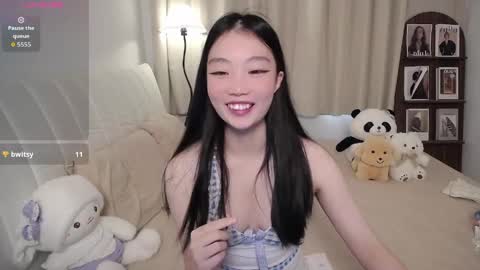 Snapshot of thisgirl__ chatting on 06/01/26, 01:51 kk online show from 06/01/26, 01:51