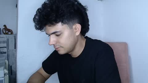 Snapshot of thisisnik chatting on 03/01/25, 11:58 thisisnik online show from 03/01/25, 11:58