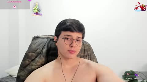 Snapshot of thom_ohtani chatting on 11/08/25, 02:45 thom_ohtani online show from 11/08/25, 02:45